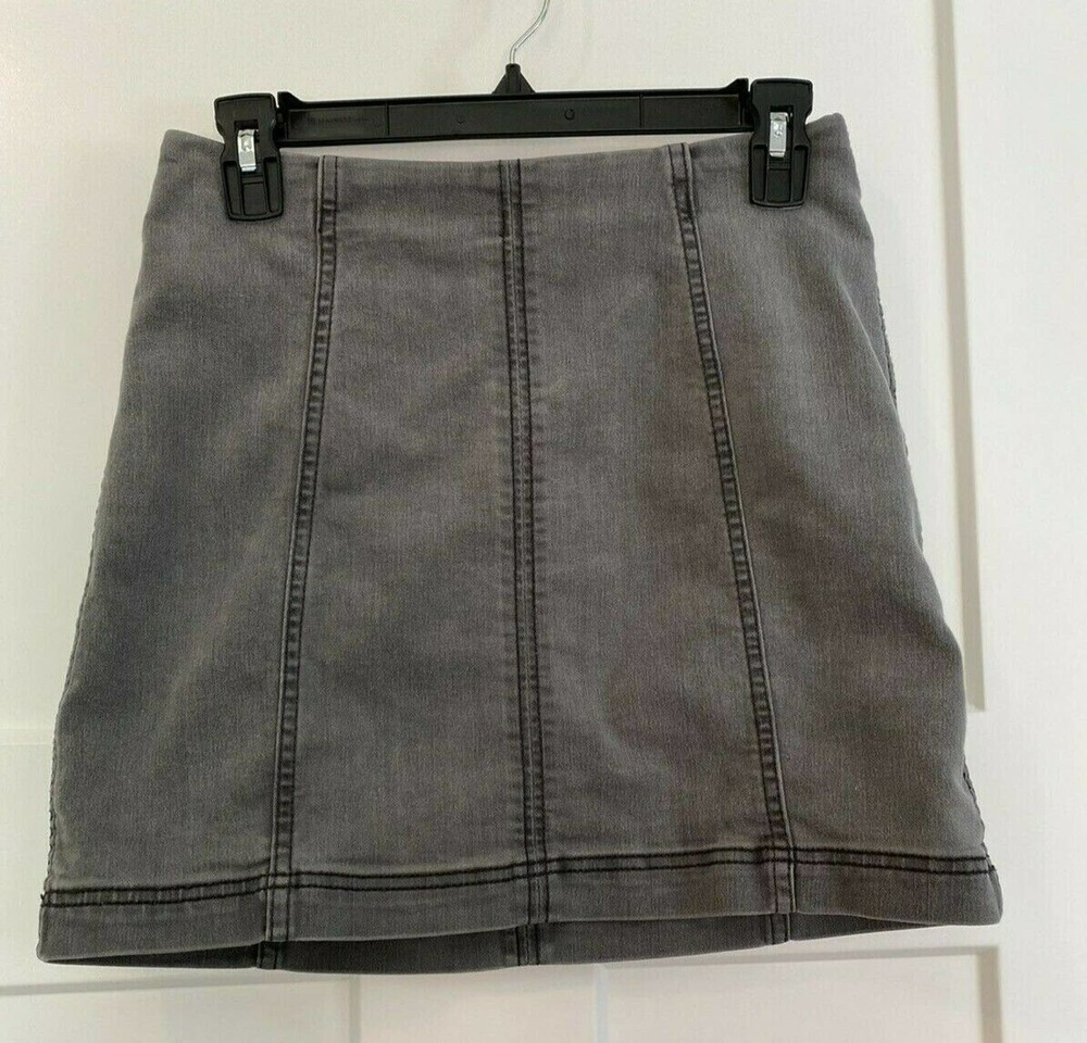 Free People Women's Modern‎ Femme Denim Mini Gray Skirt Size 4 EUC